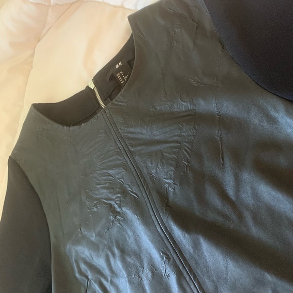 H&M Black Leather Short Sleeve Top With Solid Back - Picture 8 of 14